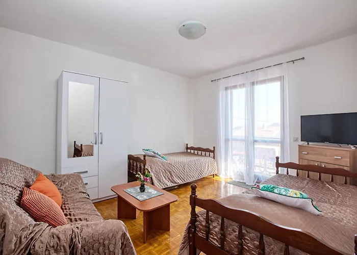 With Parking Space Biograd Na Moru, Biograd - 863 比奥格勒·纳·莫鲁